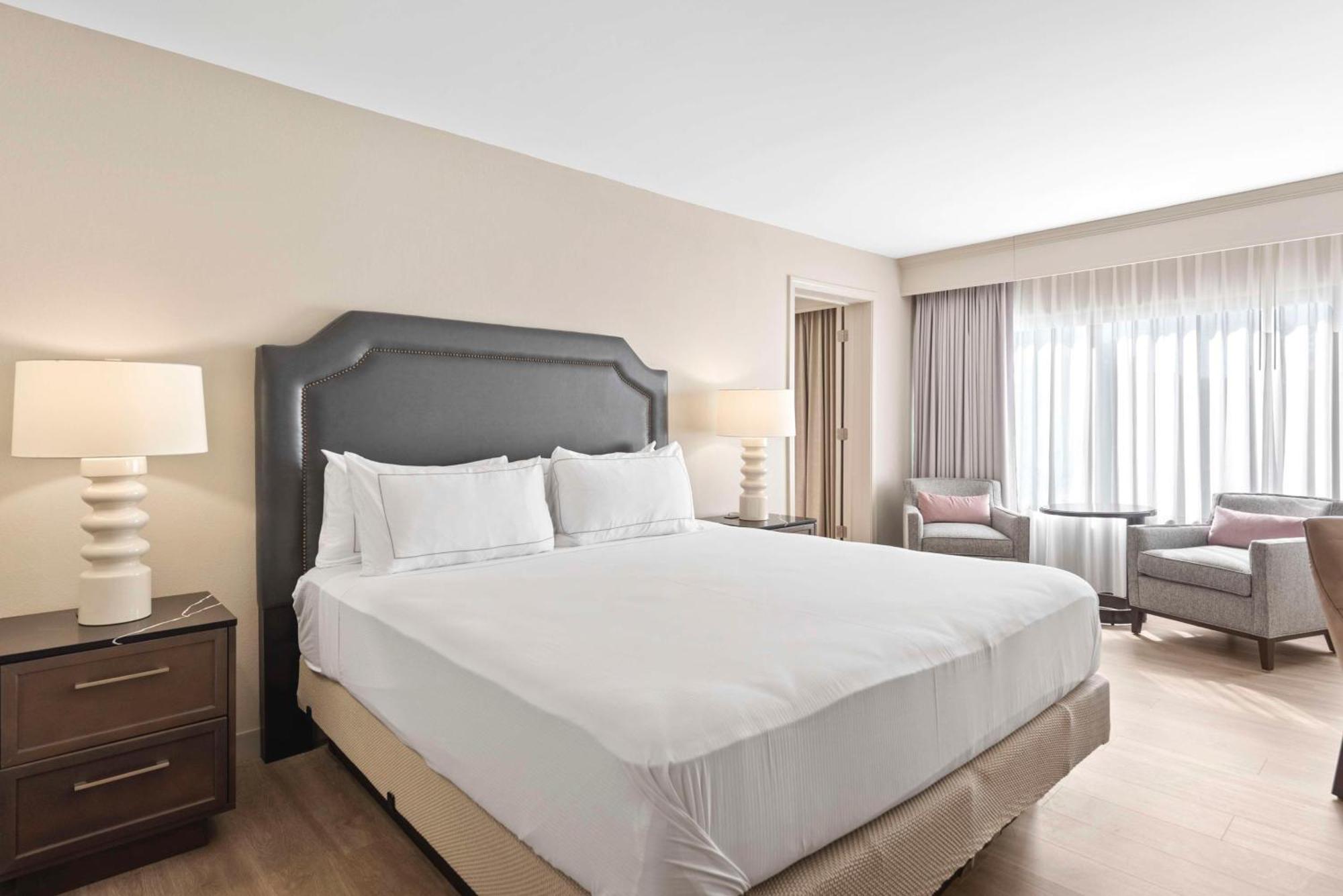 Doubletree By Hilton Columbus Hotel Ngoại thất bức ảnh