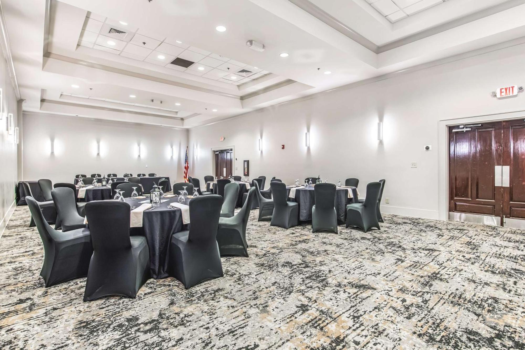 Doubletree By Hilton Columbus Hotel Ngoại thất bức ảnh