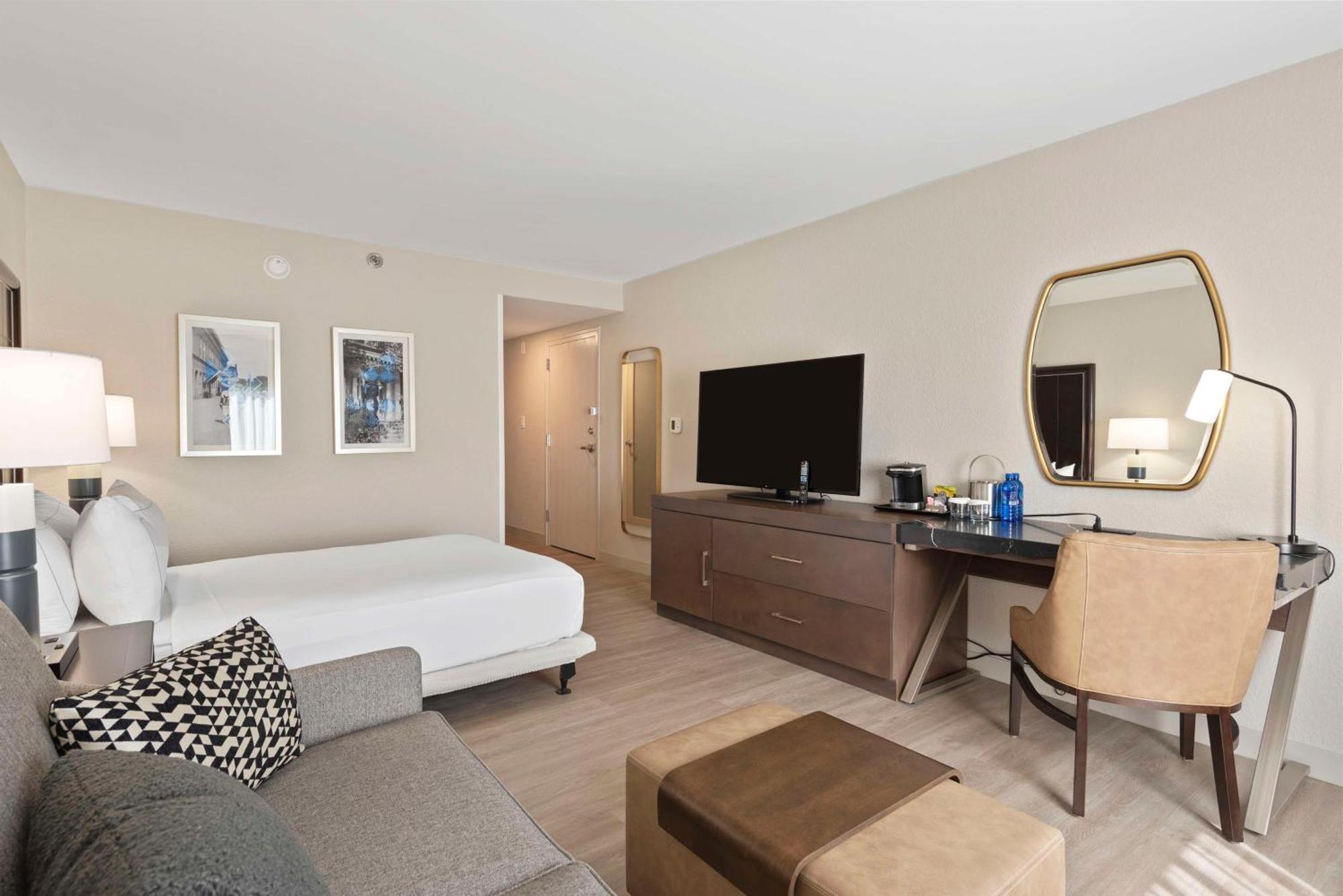 Doubletree By Hilton Columbus Hotel Ngoại thất bức ảnh