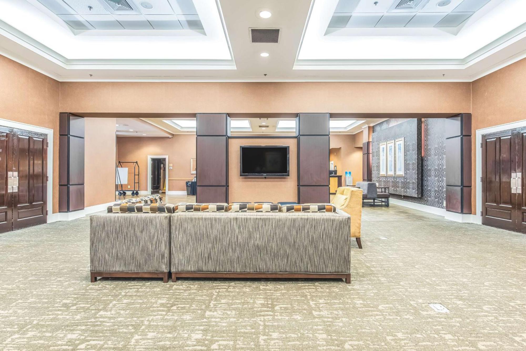 Doubletree By Hilton Columbus Hotel Ngoại thất bức ảnh