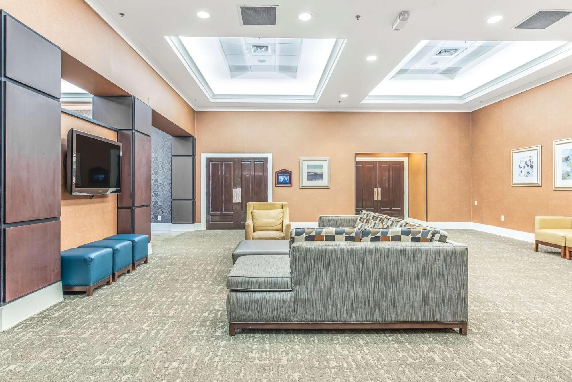 Doubletree By Hilton Columbus Hotel Ngoại thất bức ảnh